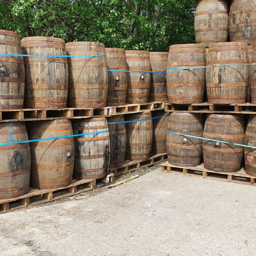 Untitled design (10) Set of 7 Premium Oak Bourbon Barrels – Grade A - Image 1